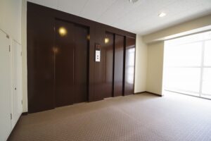 西新宿ハウス　外観　最新 (4)